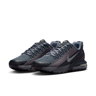 air max pulse roam