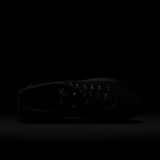 air max pulse roam