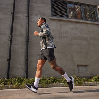 nike revolution 7